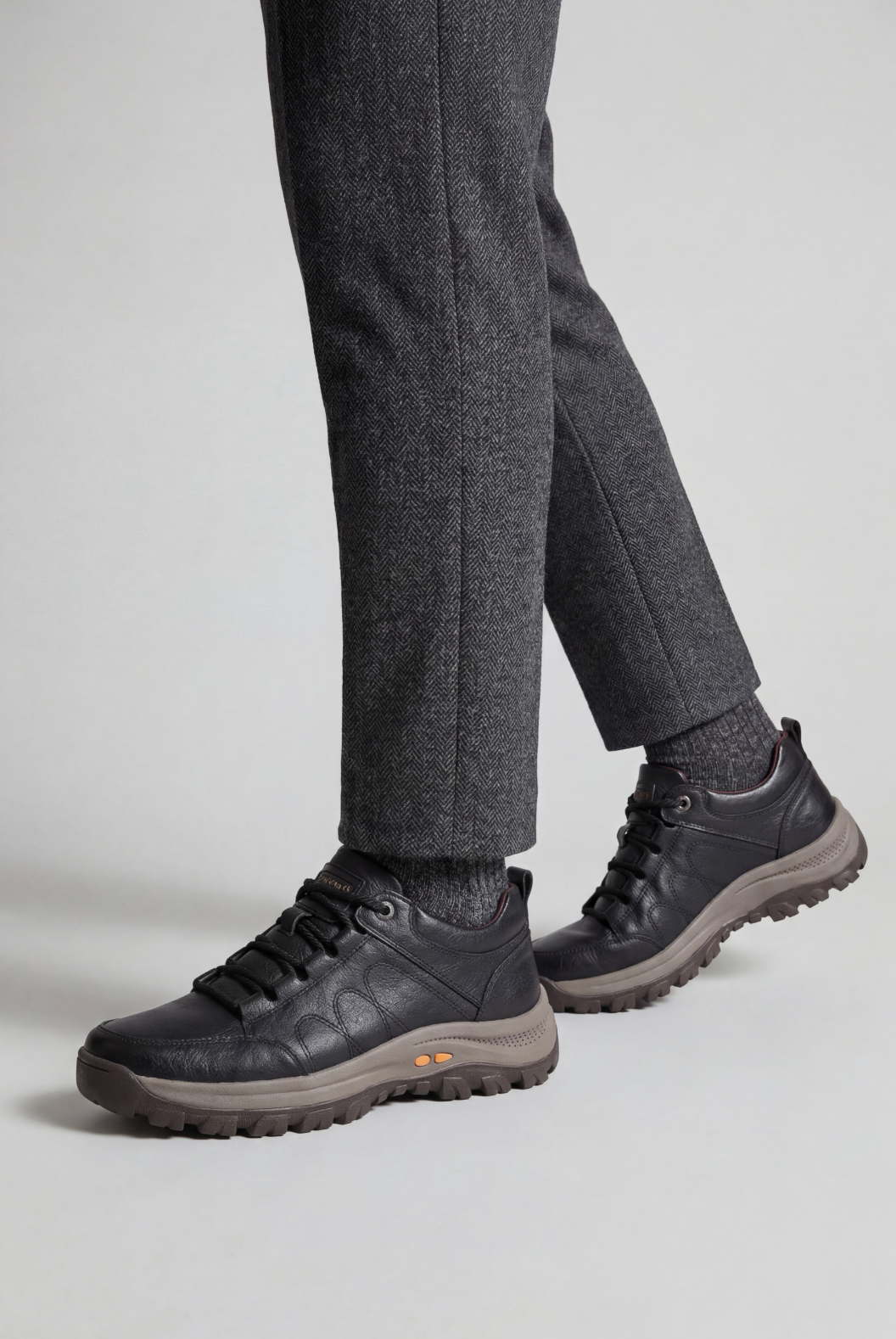 Men's Walking Shoes | Lace-Up with Lug Sole - 2