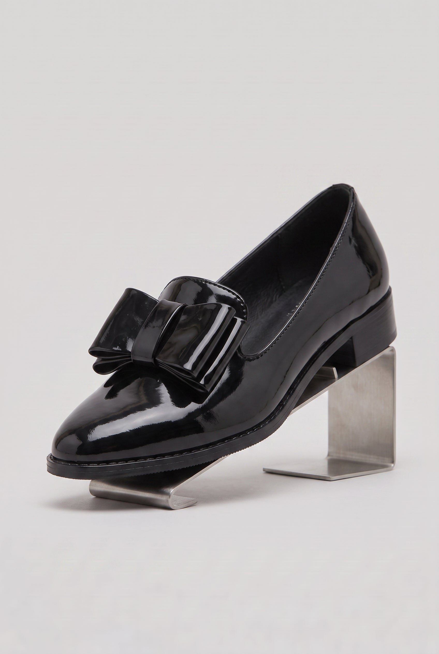 Women's Loafers | Bow Detail with Low Block Heel - 3