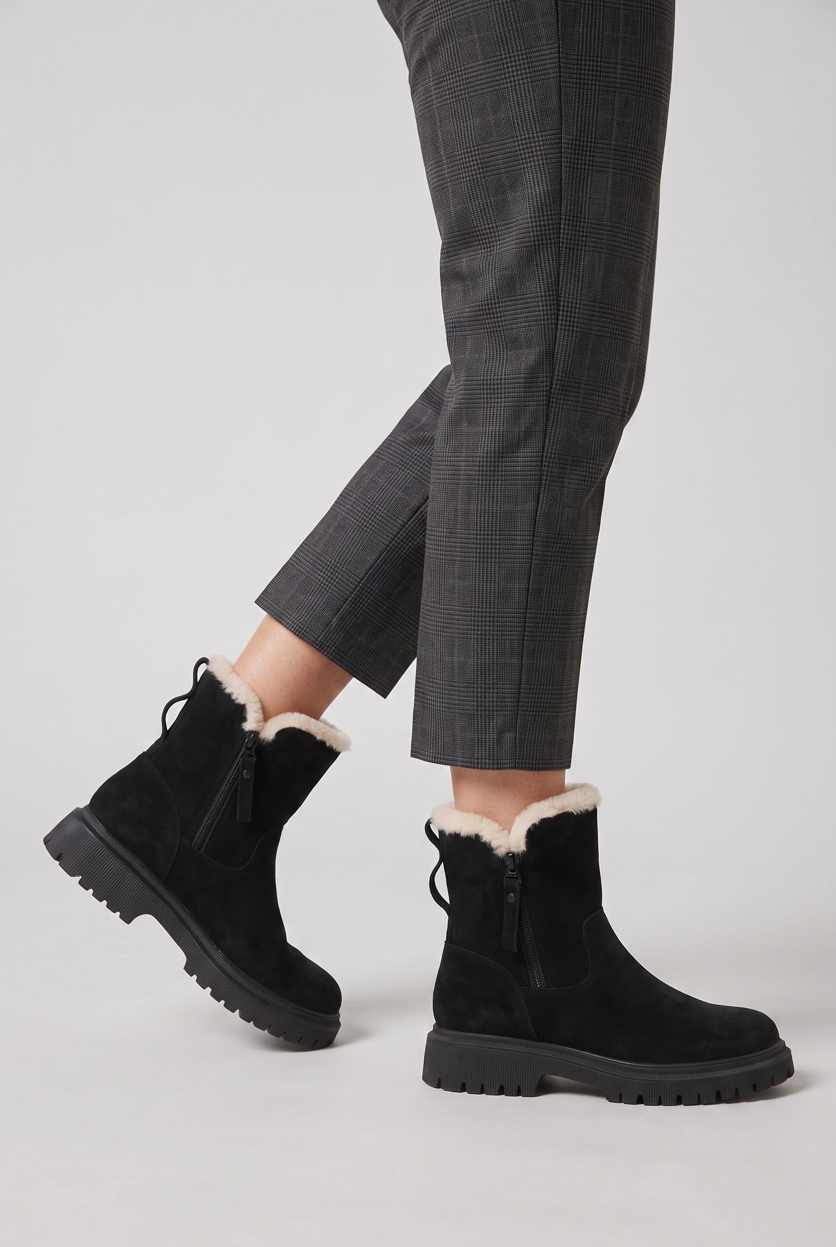 Women's Snow Boots | Side Zip Lug Sole - 2