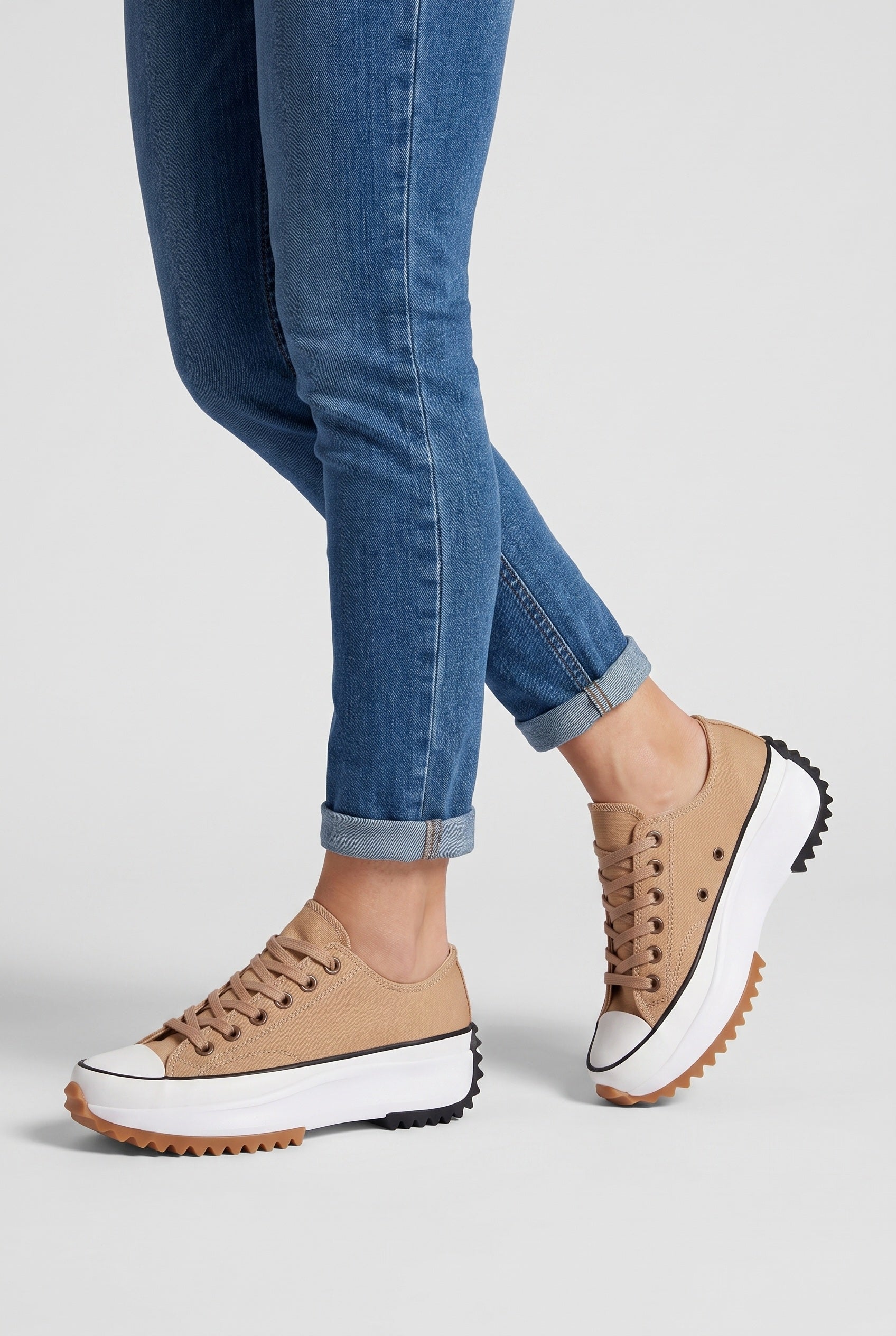 Women's Sneakers | Molded Platform with Saw-Tooth Outsole - 2