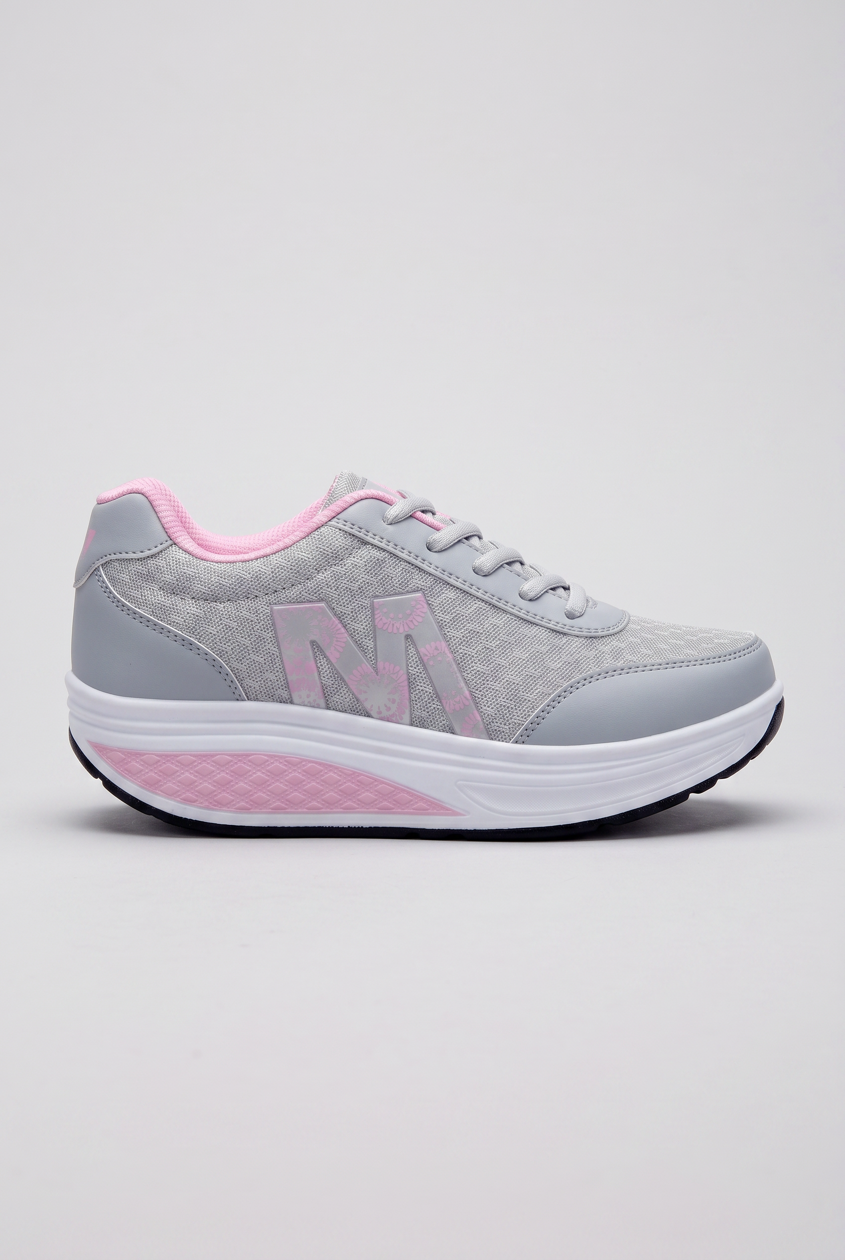 Women's Sneakers | Rocker Sole with Lace-Up Front - 7