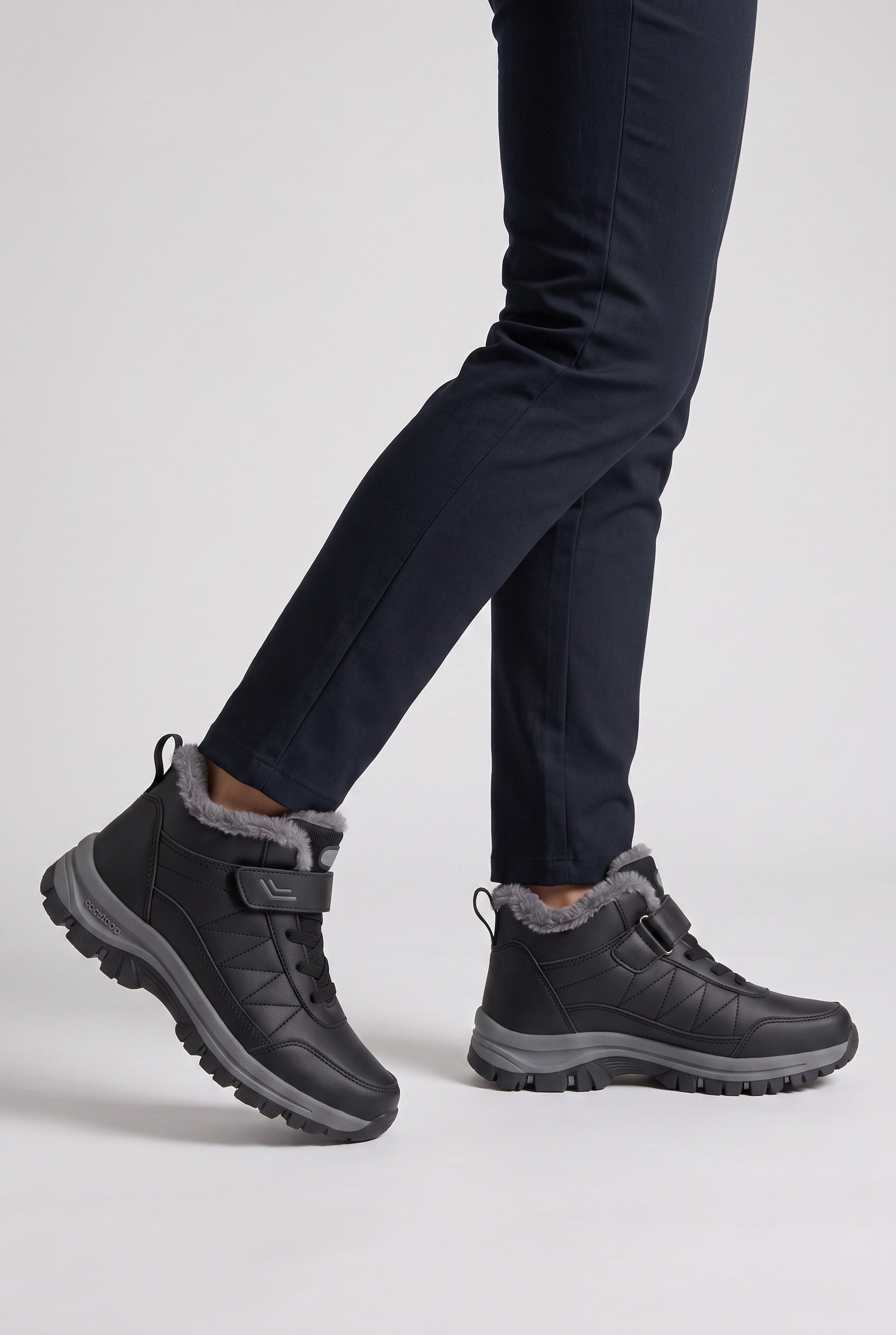 Women's Snow Boots | Lace-Up with Faux Fur Lining - 2